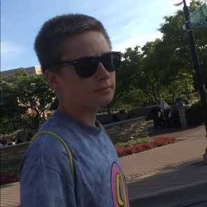 Meet your Posher, Merritt